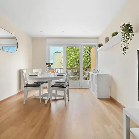 T2 Confortable Proche Commerces & Bale * Saint-Louis (Haut-Rhin)