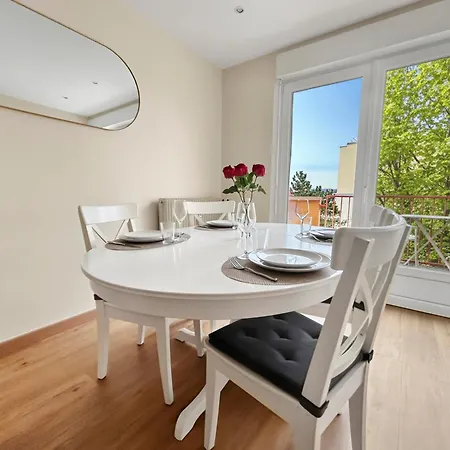 T2 Confortable Proche Commerces & Bale *