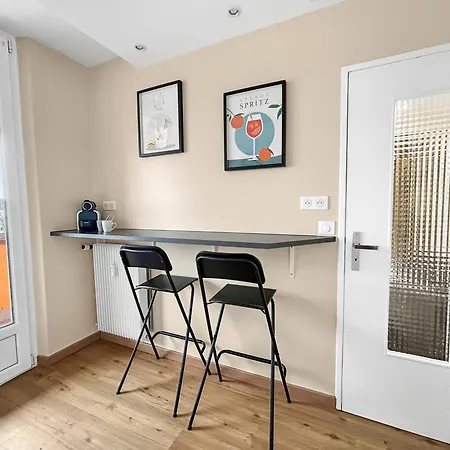 T2 Confortable Proche Commerces & Bale * Saint-Louis (Haut-Rhin)