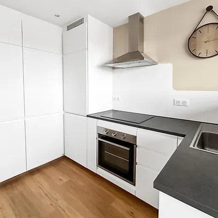 Apartmán T2 Confortable Proche Commerces & Bale