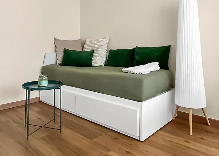 T2 Confortable Proche Commerces & Bale * Saint-Louis (Haut-Rhin)