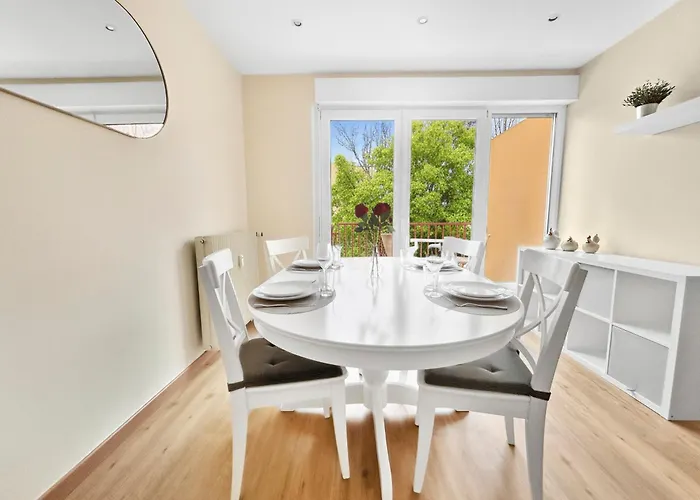 Apartment T2 Confortable Proche Commerces & Bale *